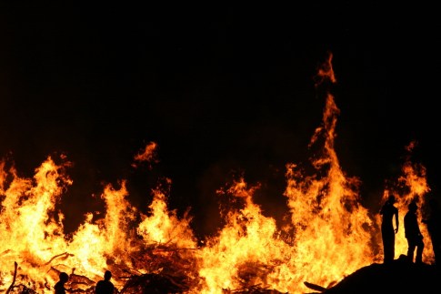 bonfire-1-1386604-1279x852