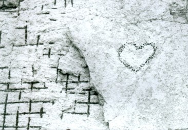 heart-1257947-638x444